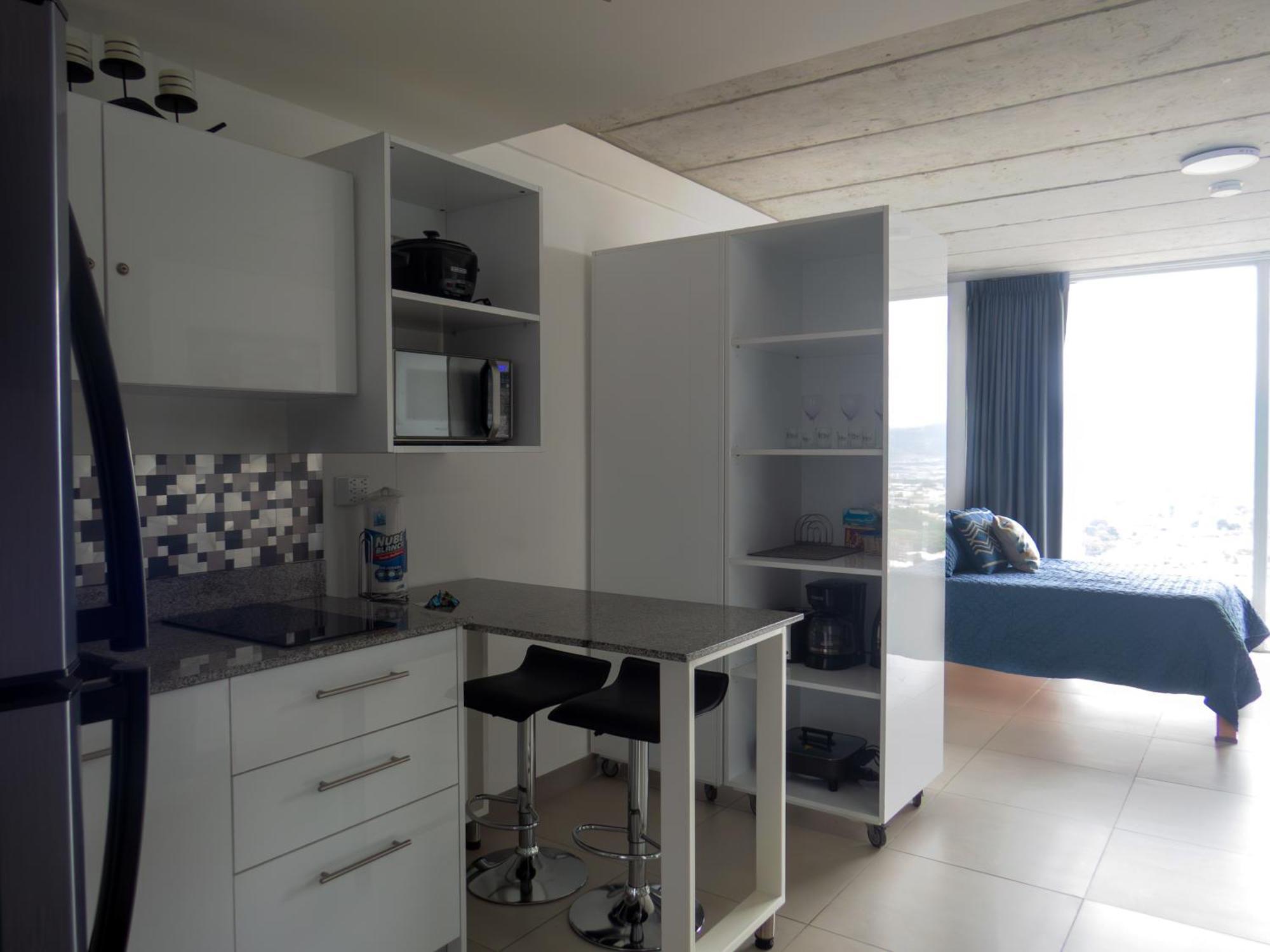 Ifreses, Study Full Equipped Whith Pool, Air- Conditioning, Spectacular View Of The City, Parking With Additional Payment Curridabat Rum bild