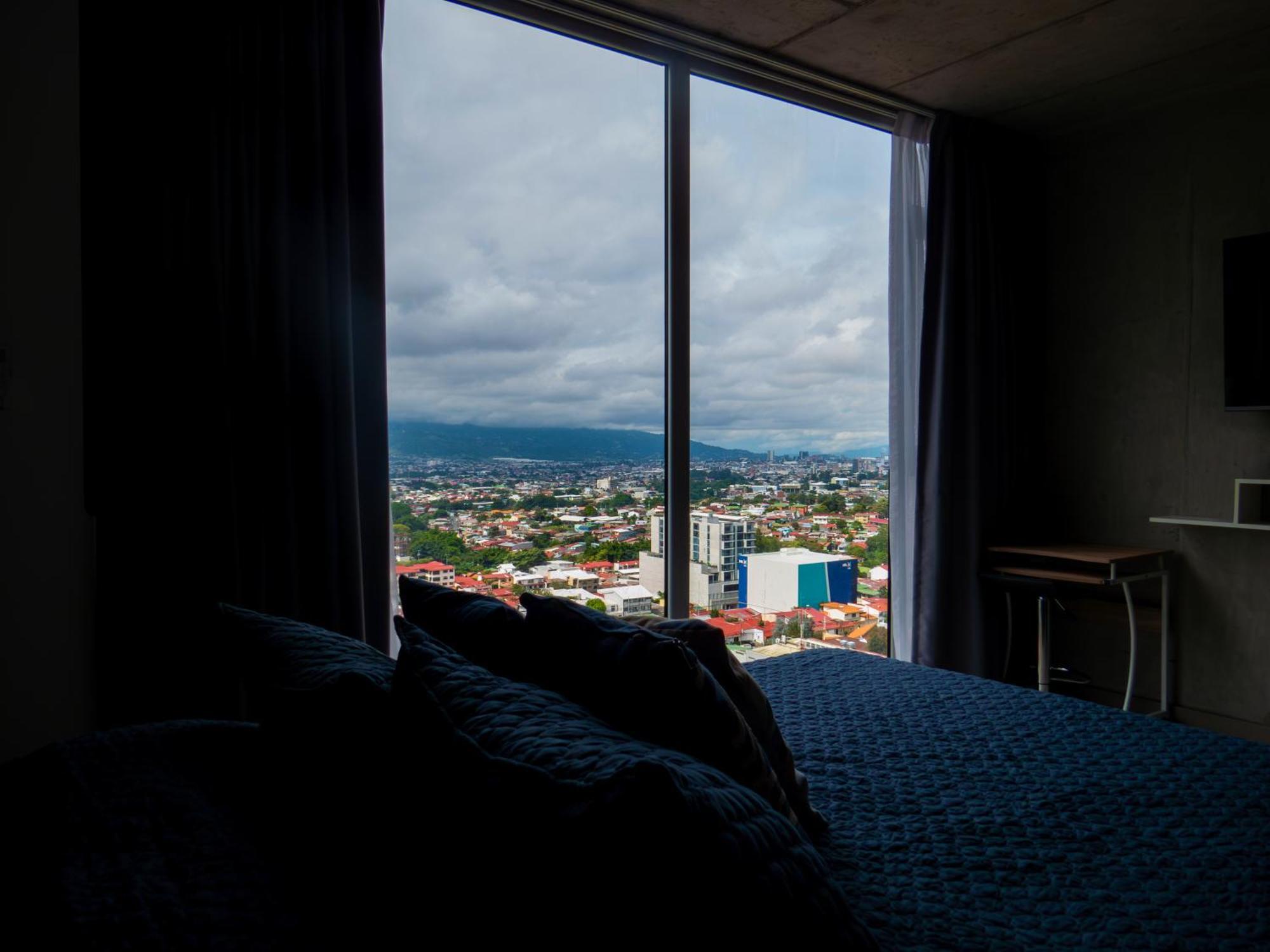Ifreses, Study Full Equipped Whith Pool, Air- Conditioning, Spectacular View Of The City, Parking With Additional Payment Curridabat Rum bild