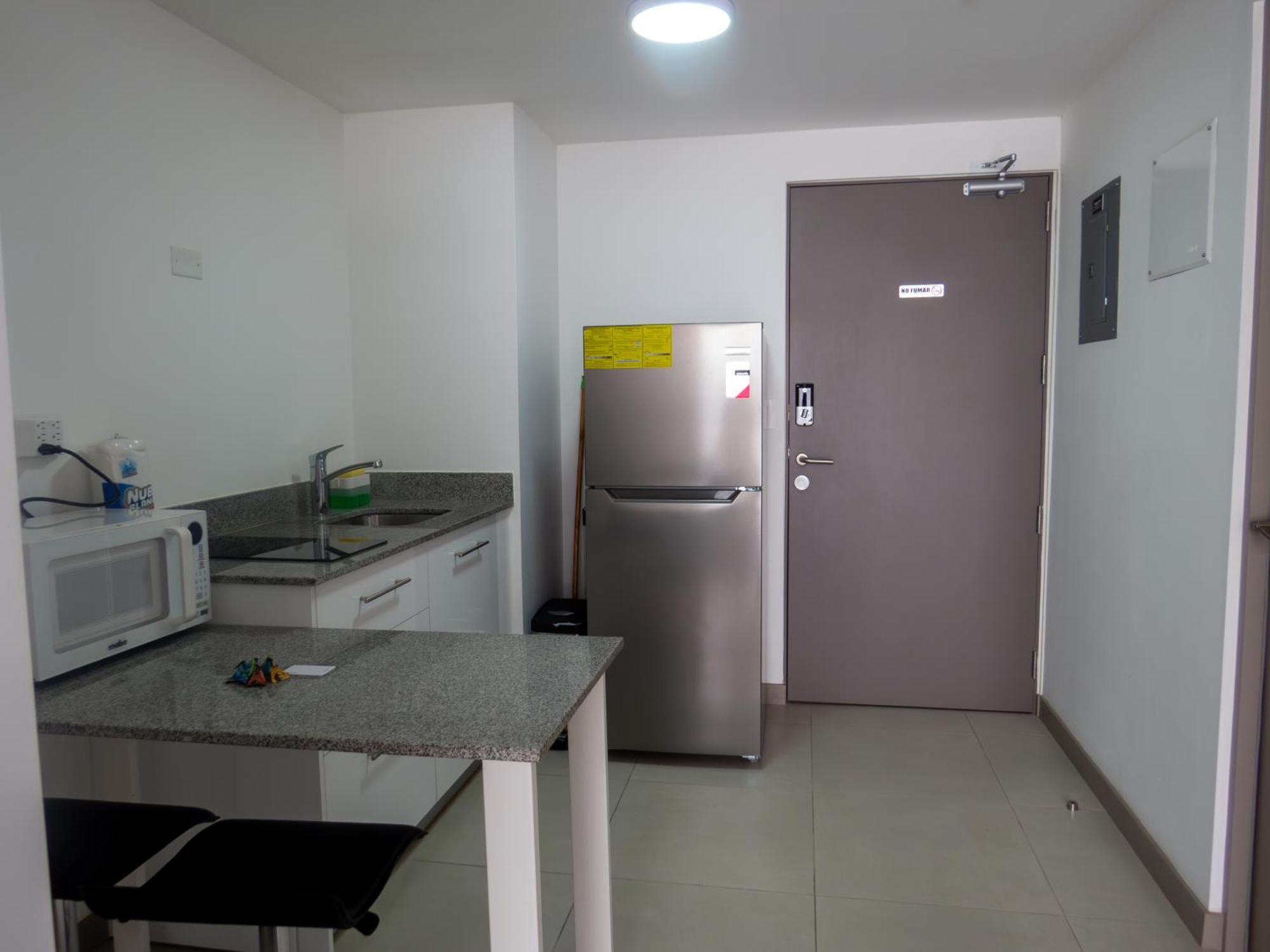 Ifreses, Study Full Equipped Whith Pool, Air- Conditioning, Spectacular View Of The City, Parking With Additional Payment Curridabat Rum bild