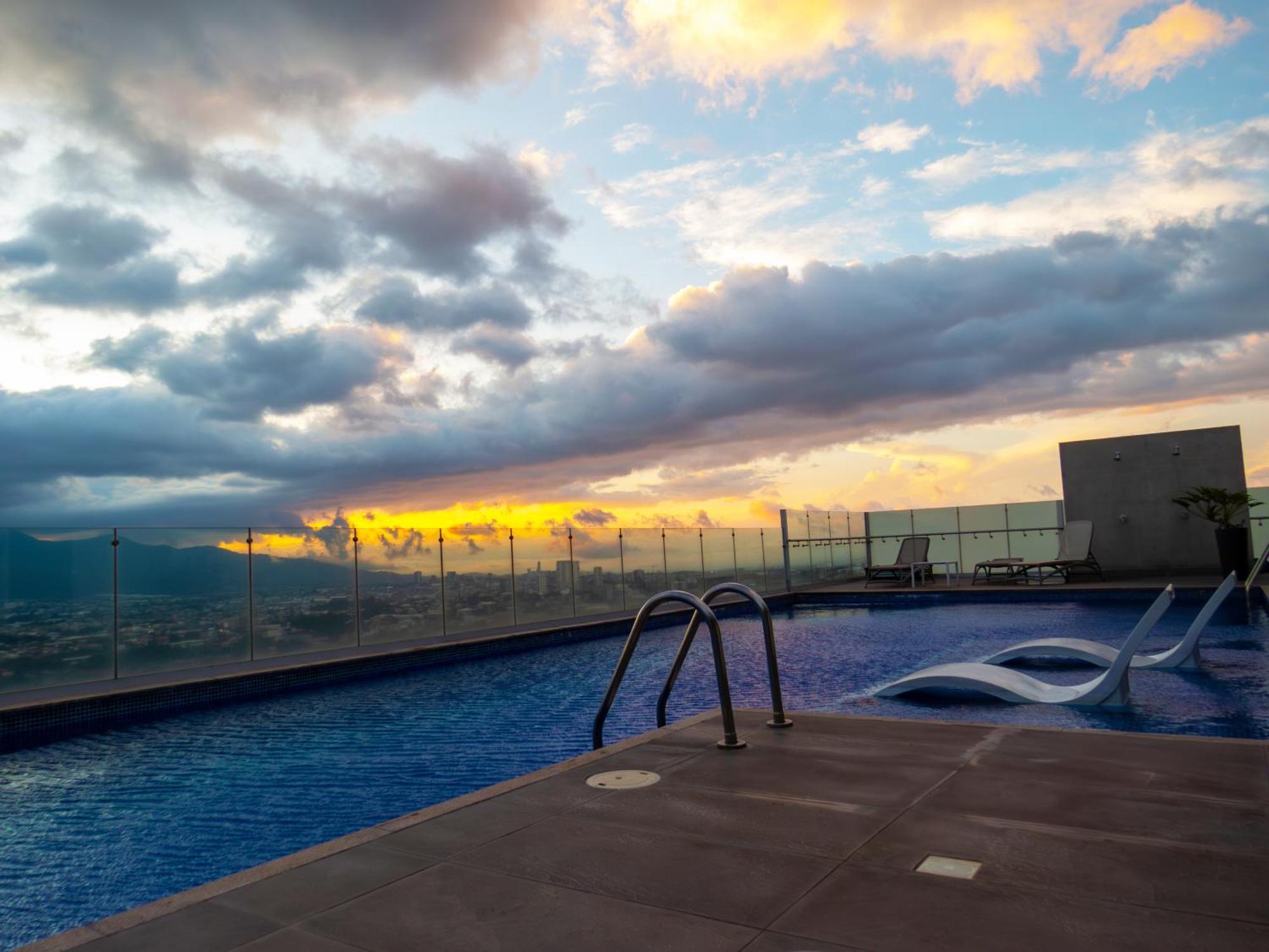Ifreses, Study Full Equipped Whith Pool, Air- Conditioning, Spectacular View Of The City, Parking With Additional Payment Curridabat Exteriör bild